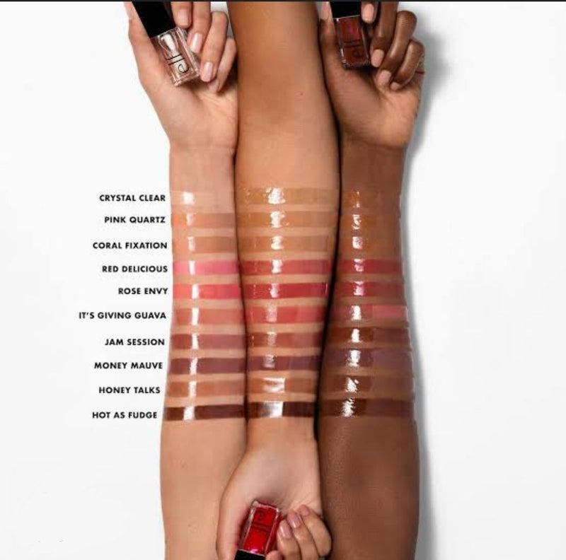 Nourishing Lip Oil for a Soft, Gloss-Infused Look